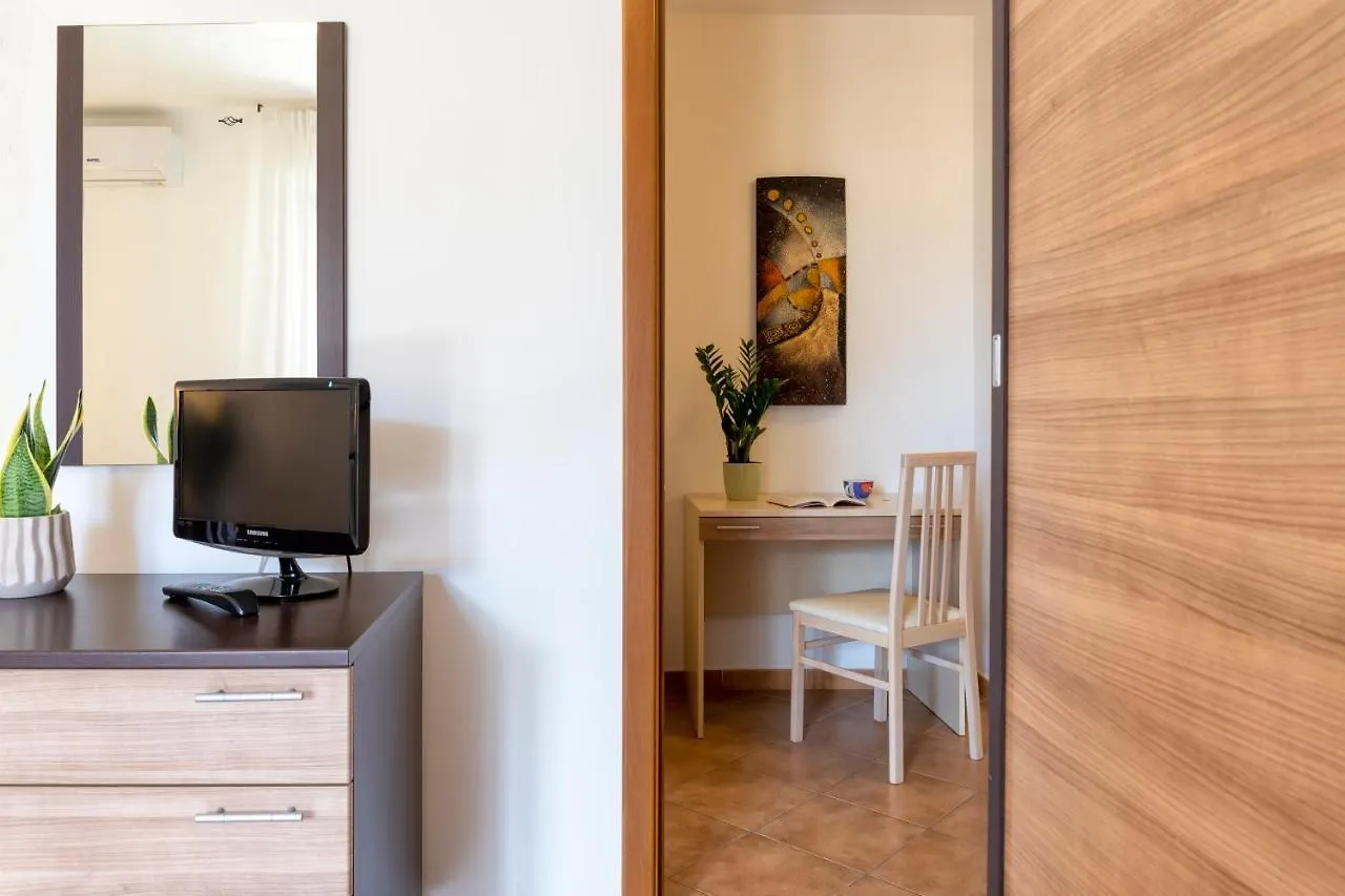 Le Terrazze Apartments Alghero 0*,  Italia